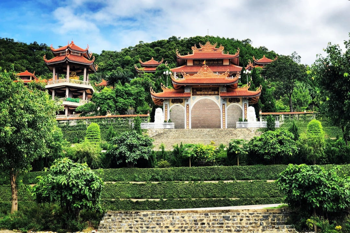 Cai Bau Pagoda